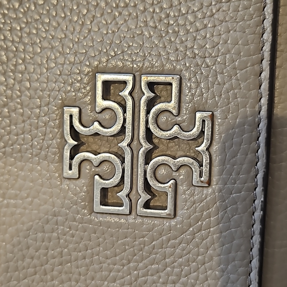 🎉HP🎉 TORY BURCH Britten clutch/crossbody bag - Picture 11 of 13